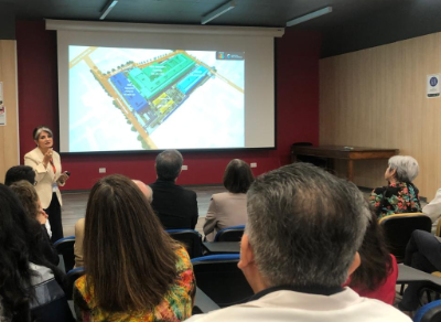 En el encuentro, la doctora Victoria Pinto dio detalles de lo que será el nuevo Hospital del Salvador. 