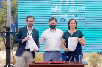 El Gobierno anunció un programa de fortalecimiento de almacenes y negocios de barrio, junto a la firma del convenio Pyme Ágil con la Asociación Chilena de Municipalidades.