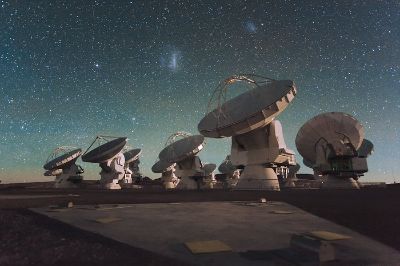 El Observatorio Europeo Austral (ESO) opera tres de los más importantes sitios de observación astronómica del mundo en el Desierto de Atacama: La Silla, Paranal y Chajnantor.