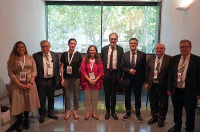 La delegación también se reunió con el Ministro de Universidades de España, Joan Subirats. Su cartera impulsa la nueva Ley Orgánica del Sistema Universitario (LOSU).