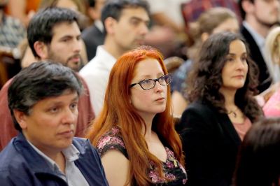 El objetivo de esta nueva ceremonia es hacer visibles los esfuerzos y trayectorias de quienes se suman al cuerpo académico de la Universidad de Chile.