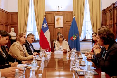 El ministro estuvo acompañado por una comitiva uruguaya conformada por Ana Inés Rocanova, Valentina Fernández, Ariana Rodríguez y Sebastián Risso.