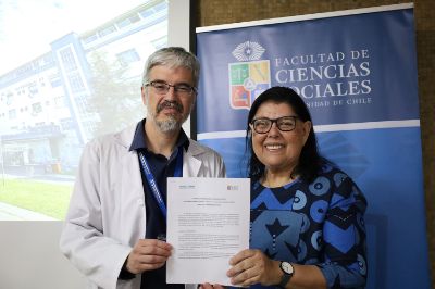 Facultad de Cs. Sociales y Hospital Clínico de la U. de Chile firman acuerdo de colaboración en pos de la docencia, investigación y extensión