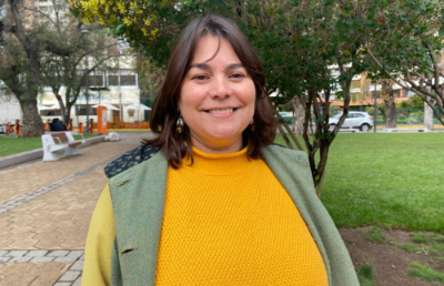 Académica de la Facultad de Filosofía y Humanidades, Carla Peñaloza.