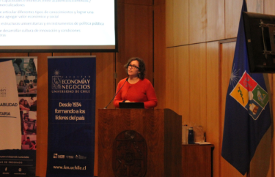 La jornada inaugural contó con la participación de la Directora de Innovación de la Vicerrectoría de Investigación UCH, Anahí Urquiza