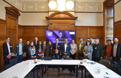 Entre el 18 y 22 de abril, una delegación de la Universidad de Chile visitó instituciones internacionales como la Universidad de Lund, la Universidad de Manchester, la British Library, y King´s College London, entre otras. 