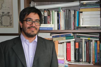 Profesor Enrique Aliste, del Departamento de Geografía de la FAU.