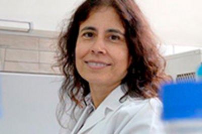 La profesora Dra. Lucía Cifuentes de la Facultad de Medicina de la U. de Chile, a cargo de la investigación.