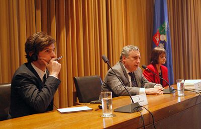 La charla protagonizada por William Hammonds es la segunda del Seminario Permanente organizado por la U. de Chile y el CUECH en el marco de la reforma a la educación superior.