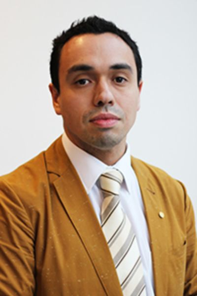 Senador Universitario Daniel Burgos, representante del estamento de colaboración, Facultad de Cs. Químicas y Farmacéuticas.
