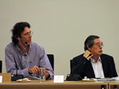 De izquierda a derecha: el senador Claudio Pastenes y el Vicepresidente del Senado, Carlos Ruiz.