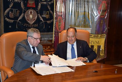 El Rector Vivaldi firmó un acuerdo de cooperación académica y estudiantil con la Universidad de Roma La Sapienza, una de las universidades más antiguas y prestigiosas de Europa.