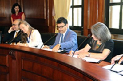 A partir de una carta de intención, las cuatro instituciones implicadas concretaron su compromiso para seguir creando actividades de colaboración académica, como el Foro Chile-Suecia 2017.