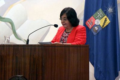 Prof. Cecilia Hidalgo, presidenta del CEv.