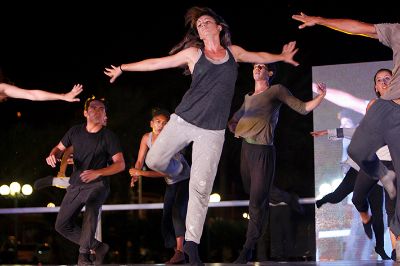 Los participantes del taller de danza, dirigidos por Cristian Contreras, ofrecieron un espectáculo.