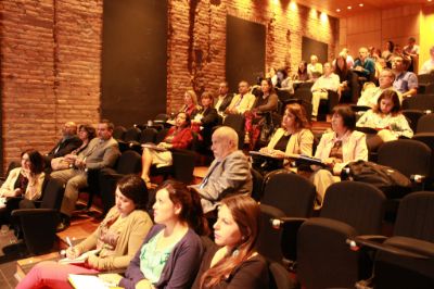 El encuentro se realizó en el Auditorio de la Fac. de Arquitectura y Urbanismo