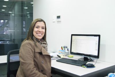 La investigadora Andreina García lidera el equipo que está trabajando en la remoción de arsénico a partir de un nanomaterial.
