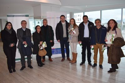Algunos de los funcionarios participantes de distintos organismos y facultades de la Universidad de Chile