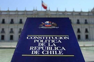 La Constitución Política de Chile no hace mención ni una sola vez a los pueblos indígenas que habitan en nuestro país.