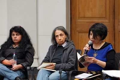 "Poesía de los Pueblos Originarios" fue el título del primer encuentro, en el que participaron Indran Amirthanayagam, Maribel Mora Curriao, Jaime Huenún y Alexis Figueroa.
