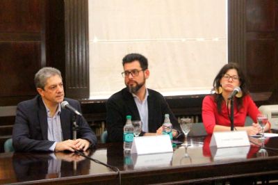 El evento reunió a profesores y estudiantes de doctorado de la Universidad de Chile, de la Universidad de Buenos Aires y de la Universidad de Santa Cruz do Sul (UNISC) de Brasil.