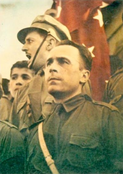 En los años '30 se desarrolló en Chile la primera organización fascista, el Movimiento Nacional Socialista, dirigida por Jorge González von Marées.