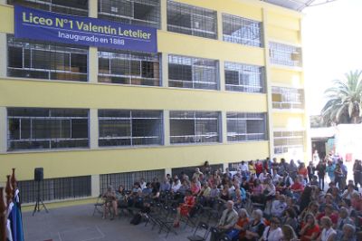 El evento fue realizado en el Liceo Valentín Letelier de Recoleta y contó con la participación de diputados y diputadas de la República, académicos y académicas y estudiantes.