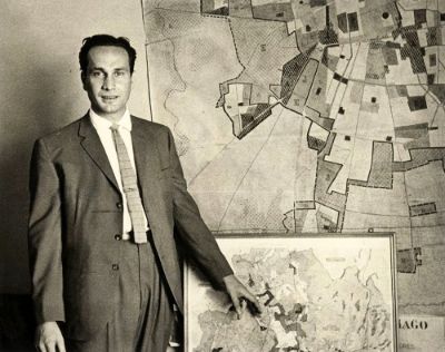 Juan Parrochia no sólo dejó una marca indeleble en el desarrollo del Metro de Santiago, sino que también formó a generaciones de arquitectos en la Universidad de Chile.