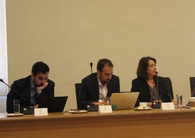 El análisis fue presentado por la Directora Leonor Armanet y su equipo conformado por Carlos Rilling y Osmar Valdebenito.