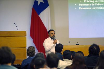 Andrés Peñailillo, oficial de Seguridad de la Información de la U. de Chile dio una serie de consejos para disminuir los riesgos y navegar con mayor resguardo.