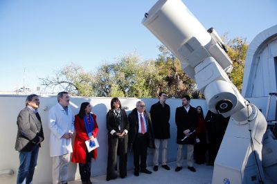 La intendenta de la Región Metropolitana, Karla Rubilar, y la subsecretaria de Turismo, Mónica Zalaquett, recorrieron parte de las instalaciones del Observatorio Astronómico Nacional Cerro Calán.