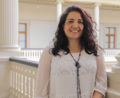 Maribel Mora, poeta mapuche y directora de la Oficina de Equidad e Inclusión de la Universidad de Chile