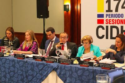 Los integrantes de la Comisión Interamericana de Derechos Humanos no sólo escucharon atentamente, sino que también felicitaron la presentación de la sociedad civil y de la Defensora de la Niñez.
