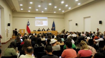 Representantes de unas 50 organizaciones de la sociedad civil participaron en la reunión para informar sobre la situación de los Derechos Humanos en Chile.