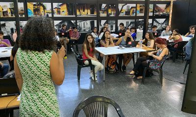 Los jóvenes participaron de esta actividad interuniversitaria con otros estudiantes de Argentina y España