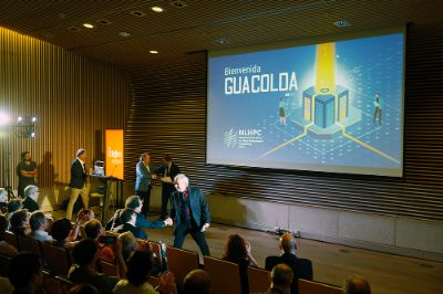 El lanzamiento del equipo se realizó este miércoles 15 de enero en el auditorio Enrique D'Etigny de la Facultad de Ciencias Físicas y Matemáticas de la Universidad de Chile.