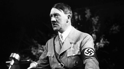El antisemitismo era parte del discurso de Adolf Hitler y de la doctrina nazi desde los años 20, y formaba parte central de su libro "Mi Lucha".