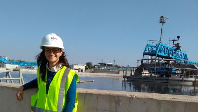 La Profesora de la FCFM, Ana Lucía Prieto, ve la situación actual genera oportunidades para analizar fuentes hídricas alternativas, como mejorar el sistema de aguas residuales para su reususo.
