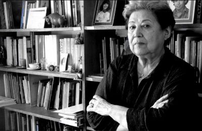 Carmen Berenguer, poeta y cronista. Una de las principales voces de denuncia y resistencia durante la dictadura cívico - militar. Nominada al Premio Nacional de Literatura 2020.