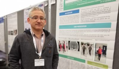 El académico de la Facultad de Medicina de la U. de Chile, Carlos Guevara, realizó un estudio junto a su equipo en el que le hicieron seguimiento a un total de 52 pacientes con esclerosis múltiple.