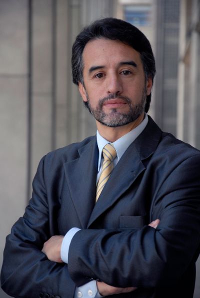 Luis Quiñones, jefe del Laboratorio de Carcinogénesis Química y Farmacogenética del Departamento de Oncología Básico Clínico de la Facultad de Medicina.