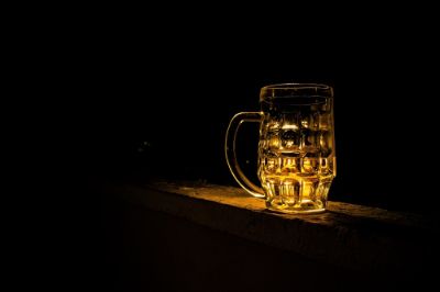 El Académico Israel destacó que las personas con desórdenes en el consumo de alcohol pueden dejarlo y aprender a beber con el tiempo. 