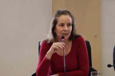 La Senadora Universitaria e integrante de la Comisión de Docencia e Investigación, Soledad Berríos.