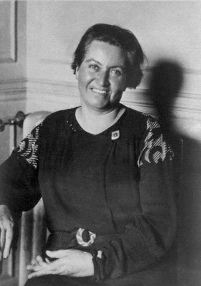 Gabriela Mistral, recibió el Premio Nobel de Literatura en 1945, seis años después le dieron en Chile el Premio Nacional. Foto: Archivo Central Andrés Bello.