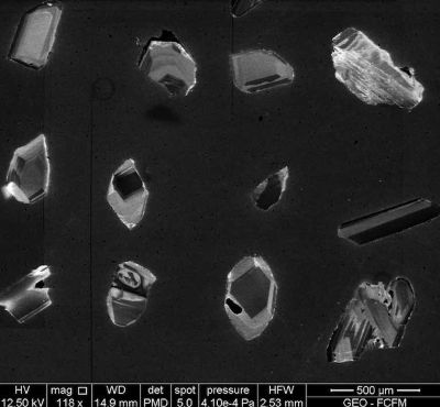 Los circones son un tipo de mineral relativamente común que, al ser robustos y muy insolubles, mantienen las condiciones en las cuales se formaron, lo que los convierte en cápsulas del tiempo.