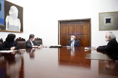 Fue la primera visita del embajador Shibuya a la Universidad de Chile, tras asumir su cargo.