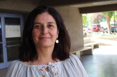 La Académica de la Escuela de Salud Pública y miembro del Grupo Transdisciplinario para la Obesidad de las Poblaciones (GTOP) de la U. de Chile, Lorena Rodríguez Osiac.
