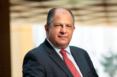 Luis Guillermo Solís Rivera, ex presidente de Costa Rica, abordó los importantes desafíos que América Latina tiene tras la pandemia, el aumento de las desigualdades sociales y las crisis económicas.