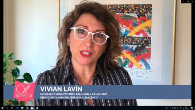 Imagen del primer video viral en el que la periodista y consejera del OLL Vivian Lavín, interroga a los candidatos y la candidata sobre Cuál debería ser el IVA al libro en Chile.