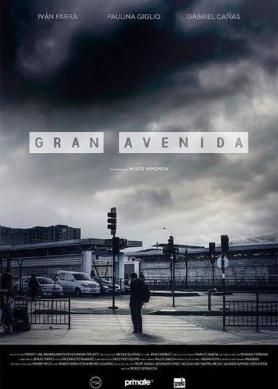"Gran Avenida" segunda película de Moisés Sepúlveda tendrá una función con cupos limitados en la Sala Sazie de Casa Central.